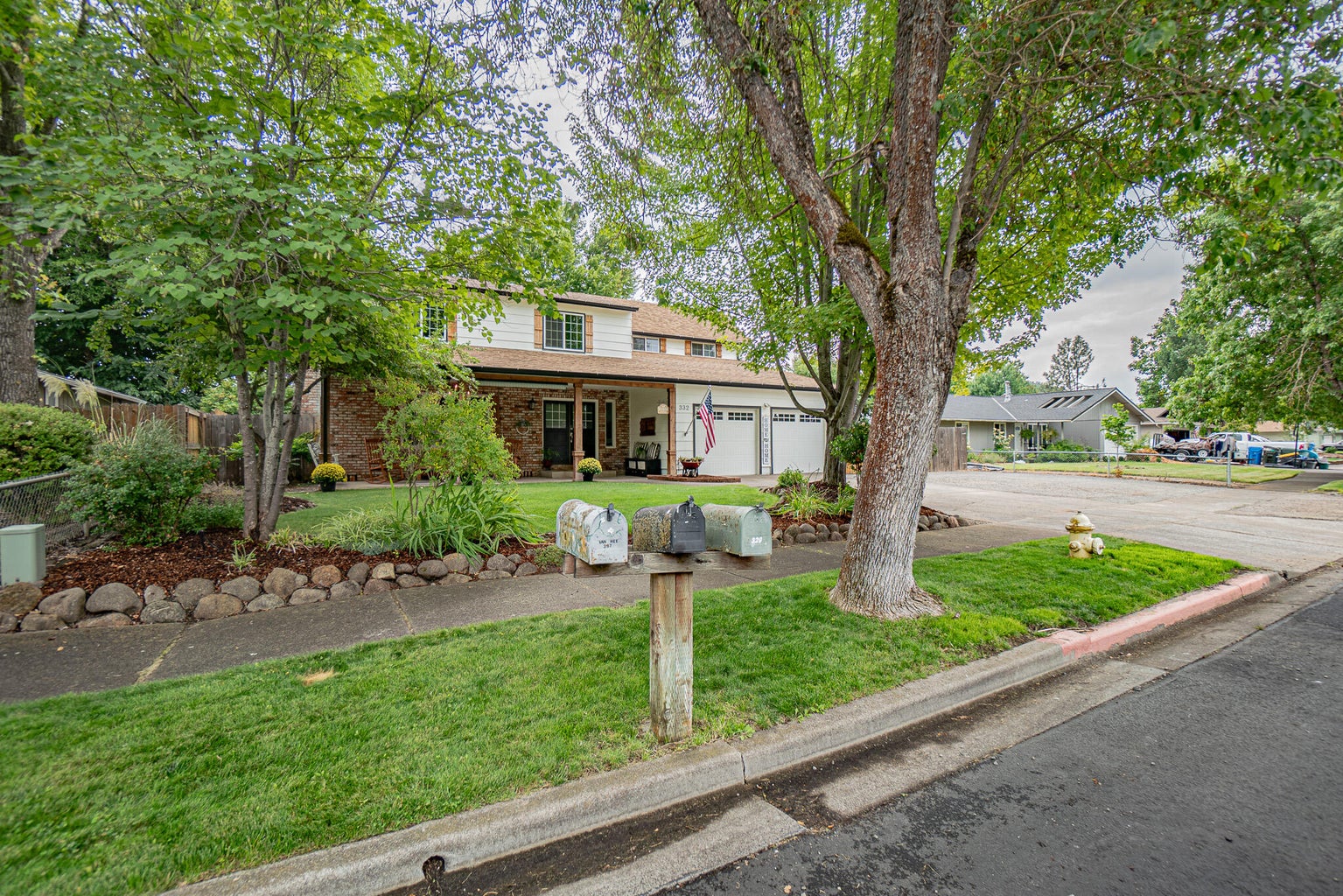 332_Shadow_Lawn_Dr_07