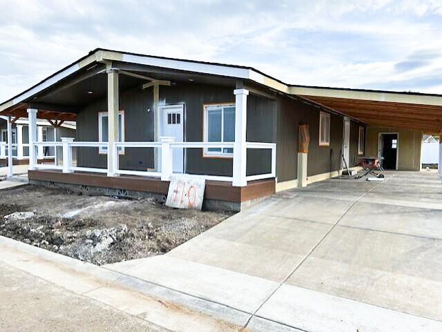220175060, 333 Mountain View #110, Talent, OR 97540