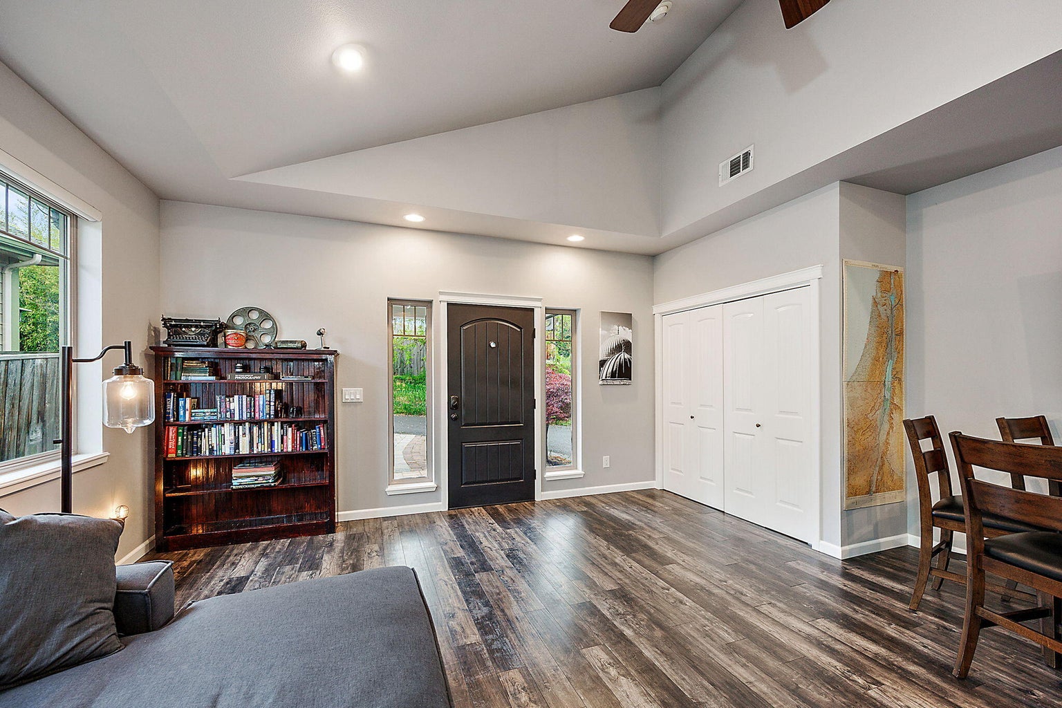 620-Cardwell-Court_18