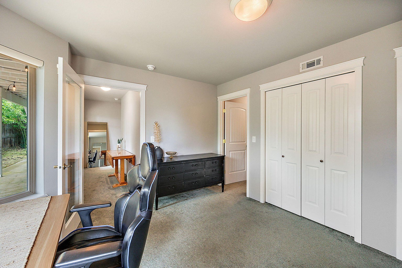 620-Cardwell-Court_32