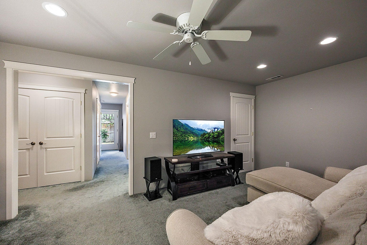 620-Cardwell-Court_34