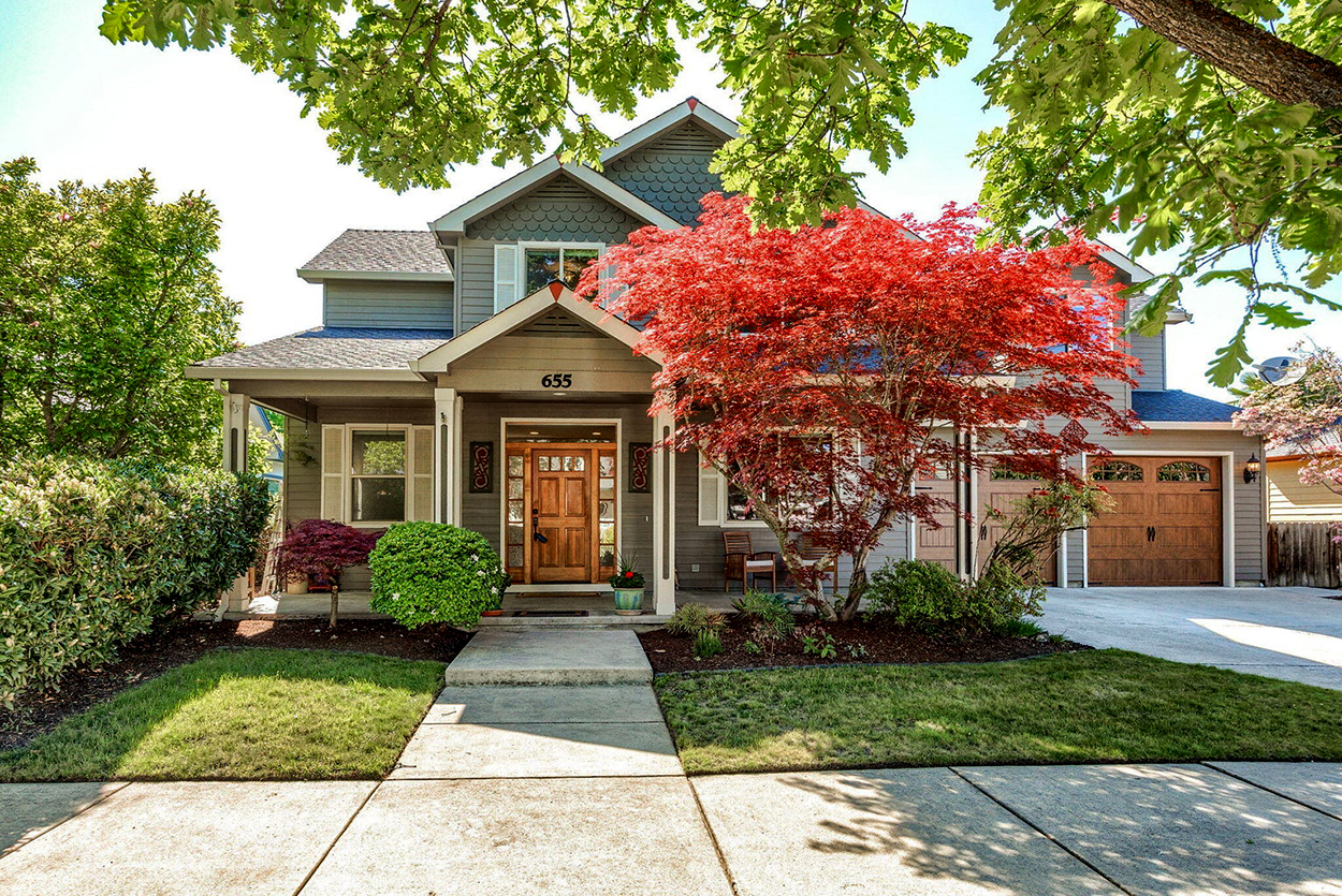 220181861, 655 Valley Oak Blvd, Central Point, OR 97502