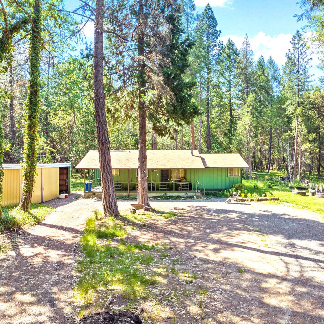 220175976, 824 Tetherow Rd, Williams, OR 97544