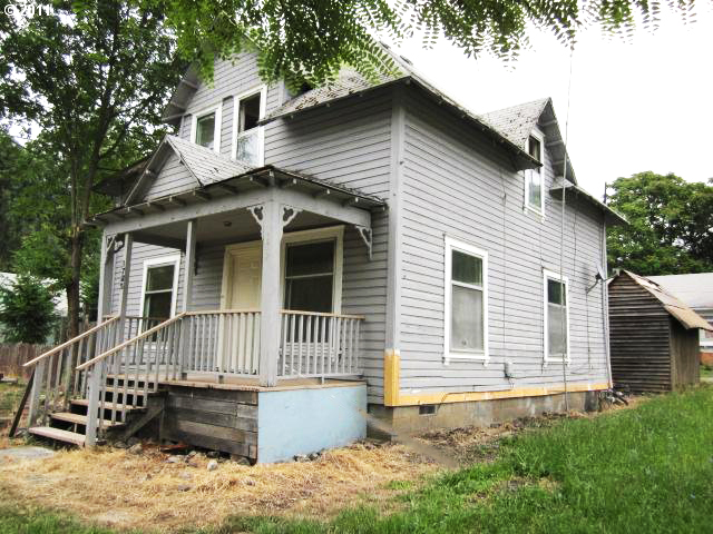24605470, 1723 &1725 SE Mill St, Roseburg, OR 97470