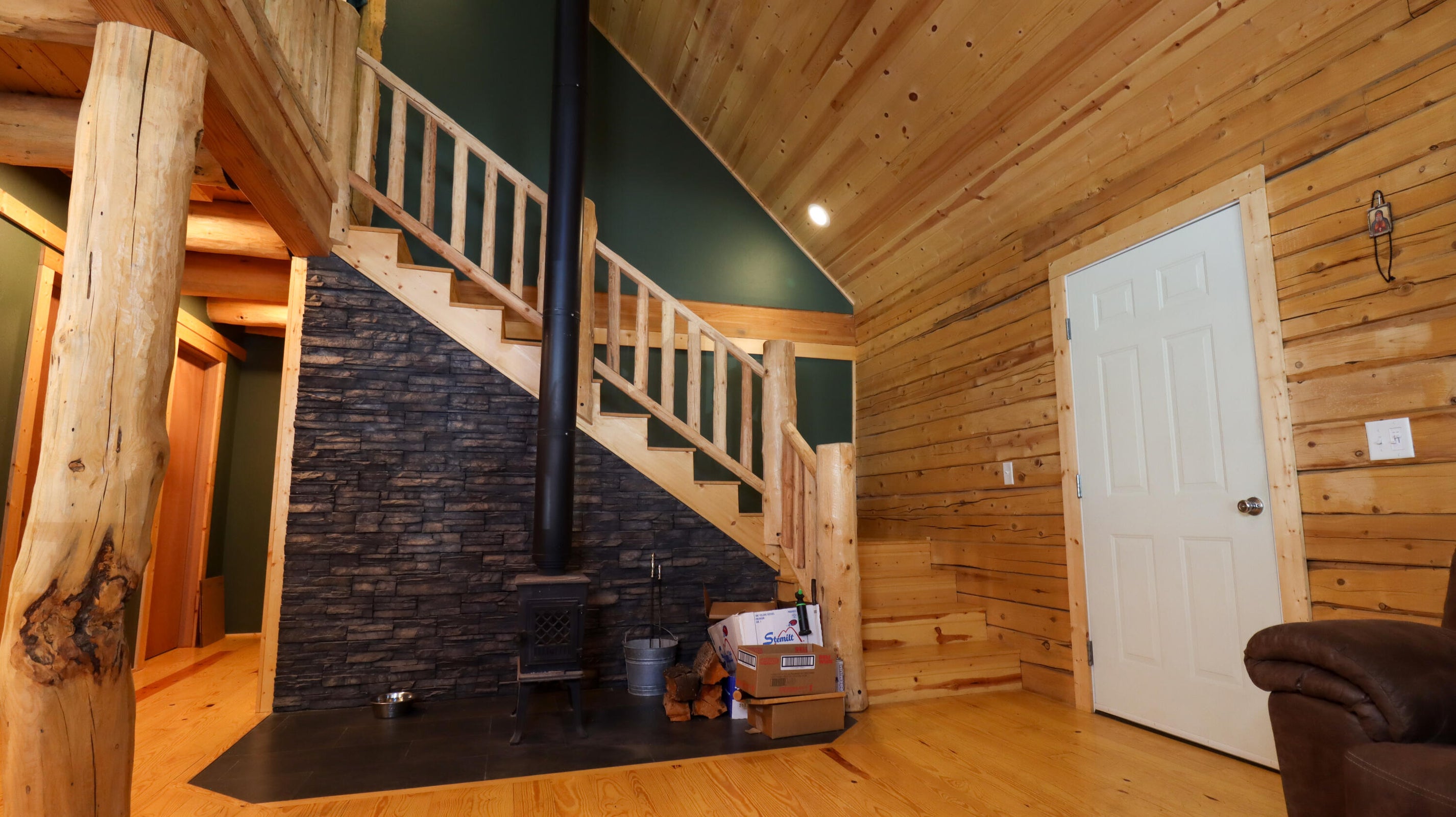 2646_Lewis_Rd_02