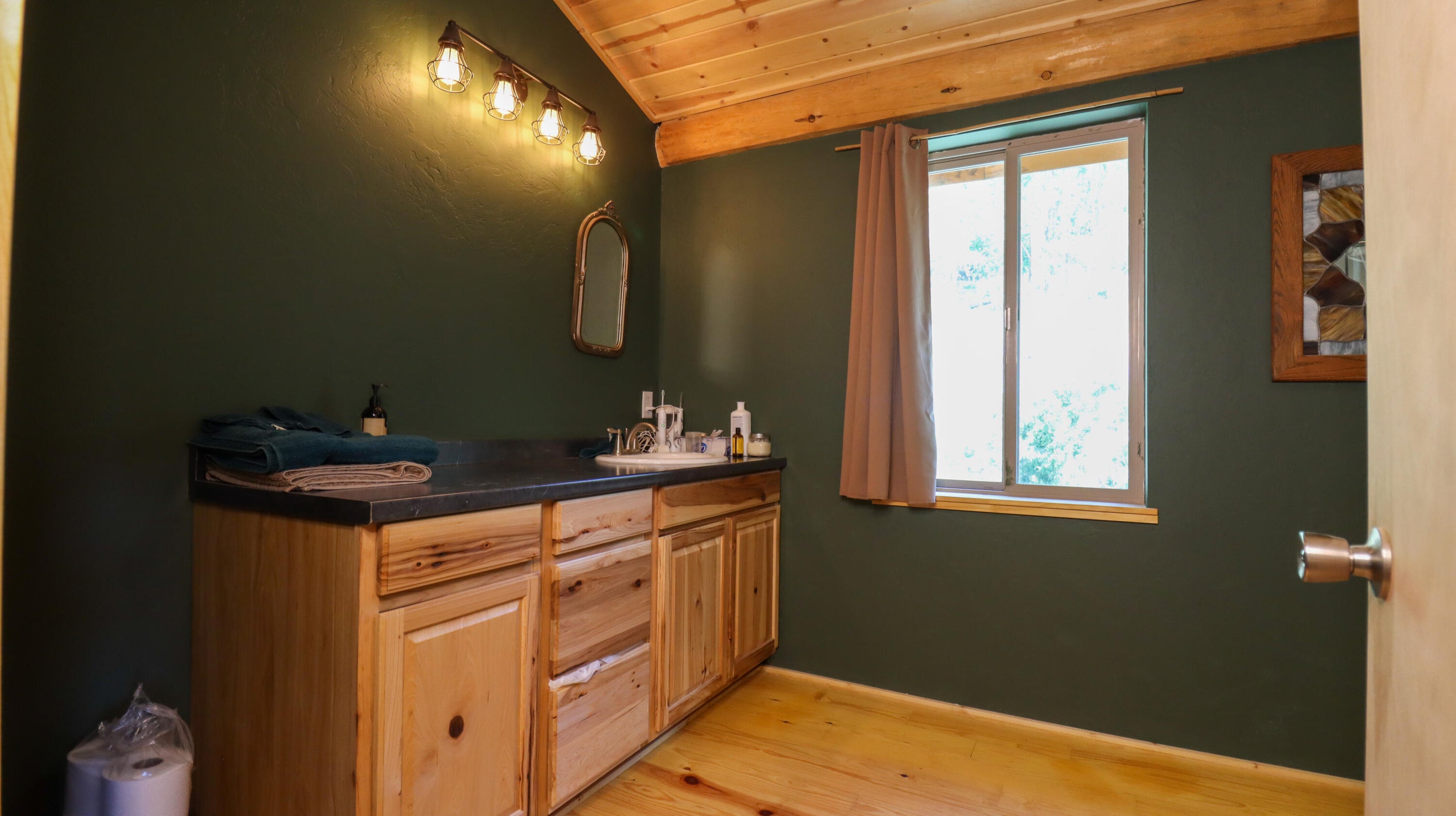 2646_Lewis_Rd_23