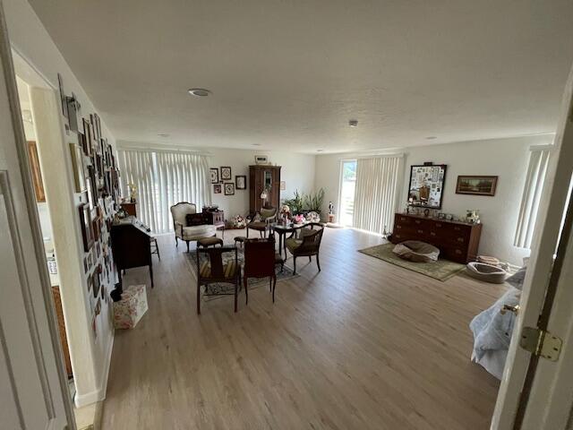 310-Ridgewood-Drive_09