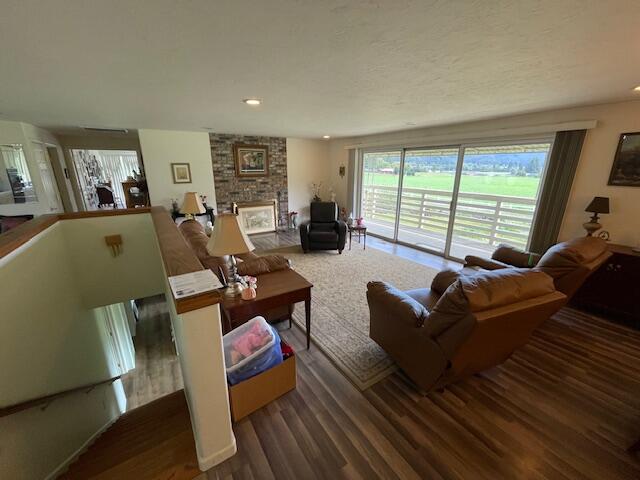 310-Ridgewood-Drive_10