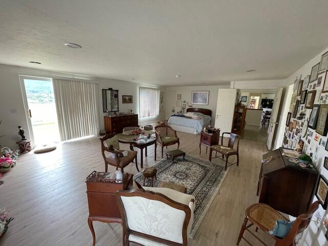310-Ridgewood-Drive_16