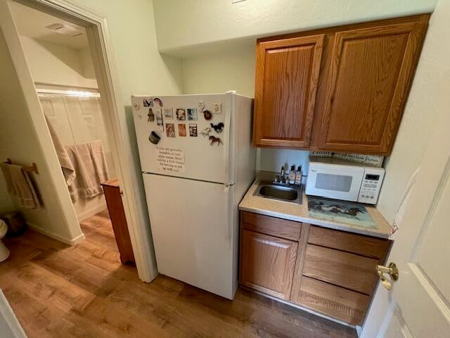 310-Ridgewood-Drive_21