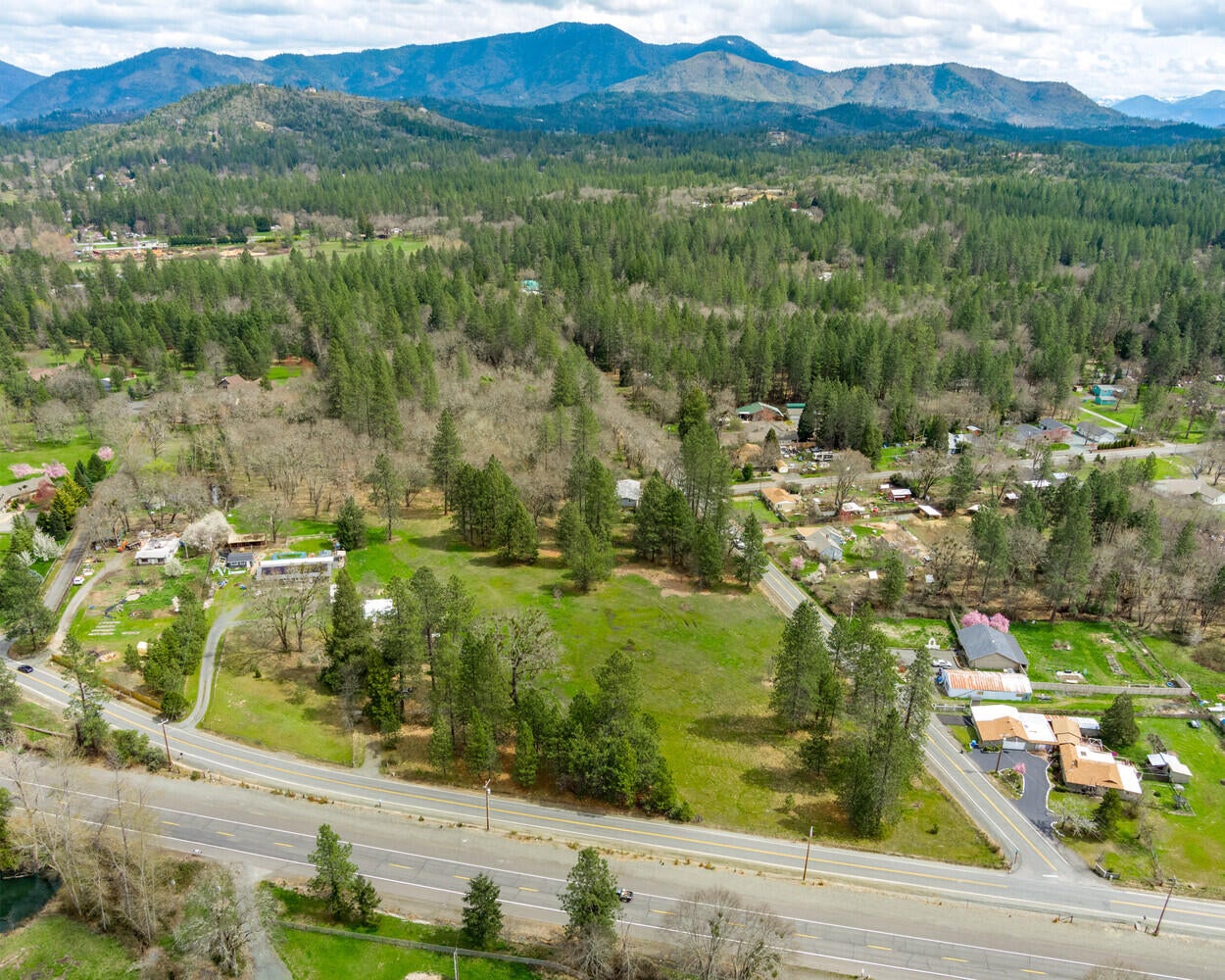 2925_Jerome_Prairie_Rd_08