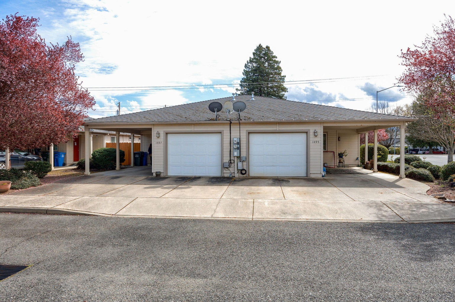 220180067, 1495 SW Kellenbeck Ave, Grants Pass, OR 97527