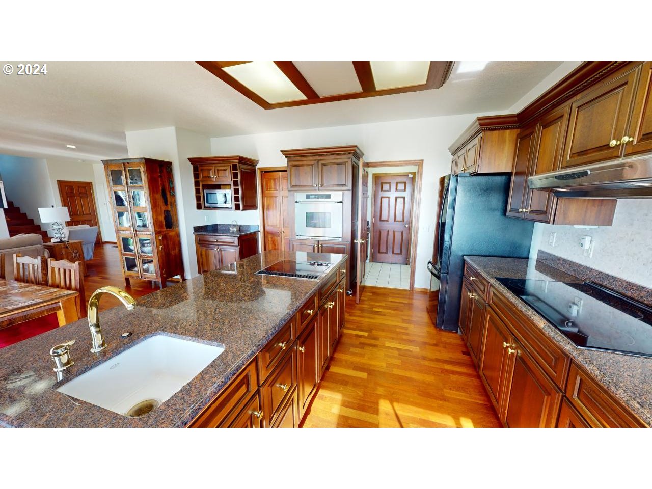 30540_Old_Coast_Rd_08