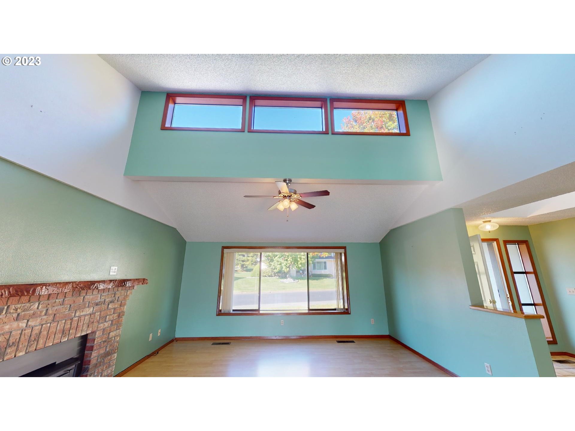 883_Brookhaven_Dr_05