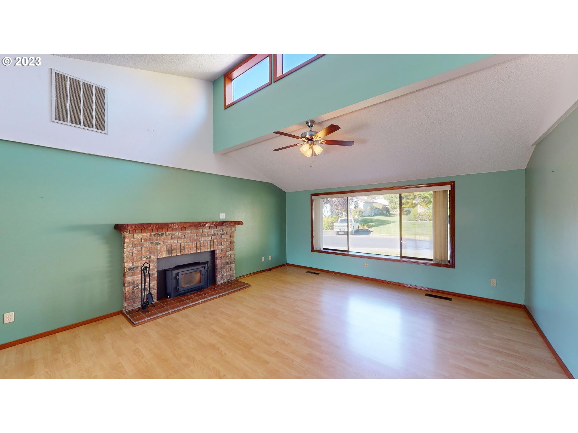 883_Brookhaven_Dr_06