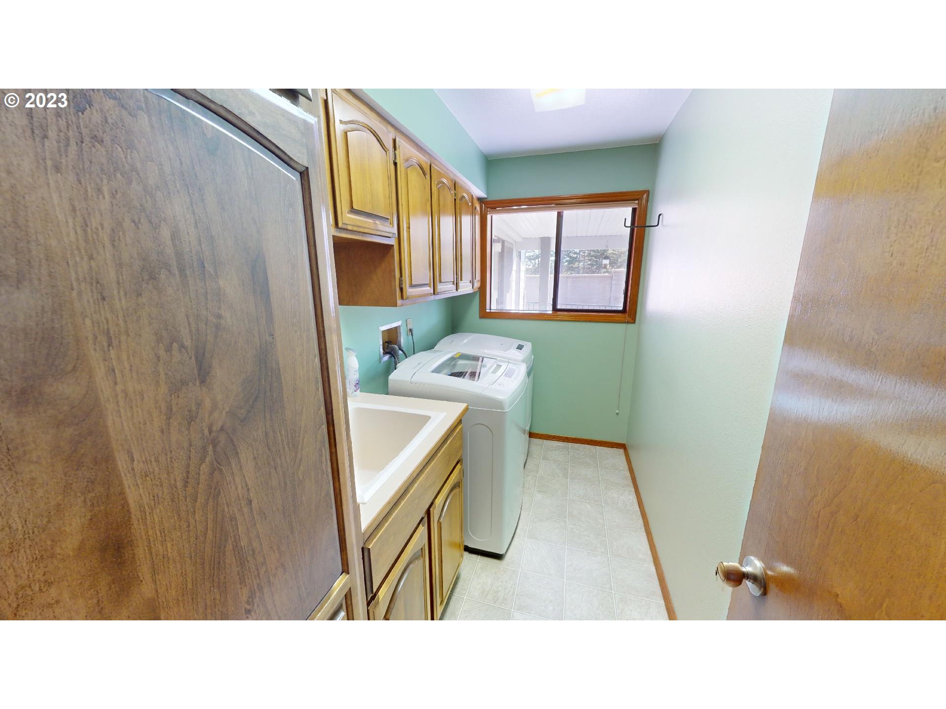883_Brookhaven_Dr_28