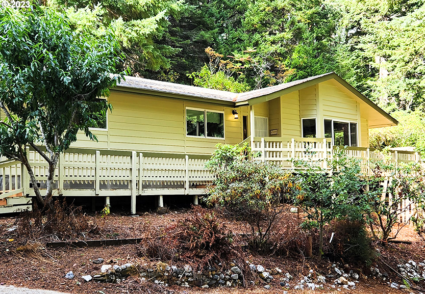 636710521, 34446 Cedar Valley Rd, Gold Beach, OR 97444