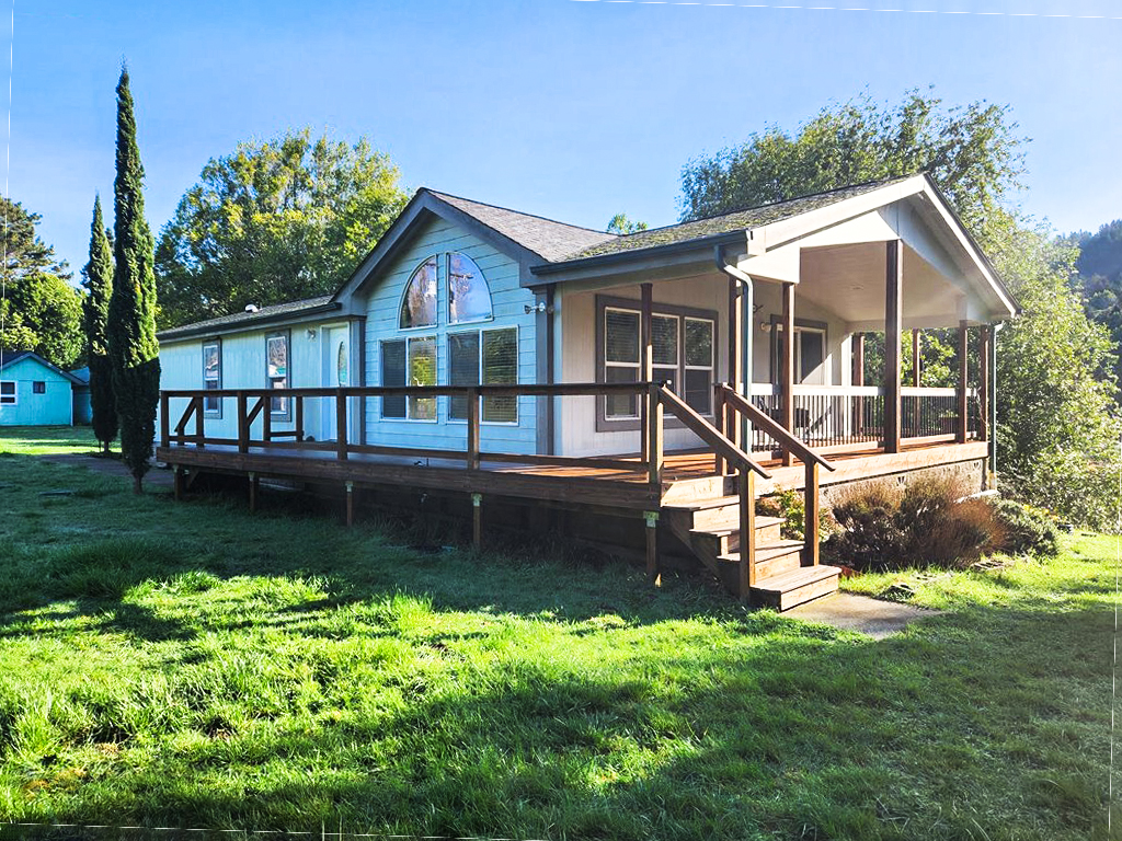 24084329, 95664 Jerrys Flat Rd, Gold Beach, OR 97444