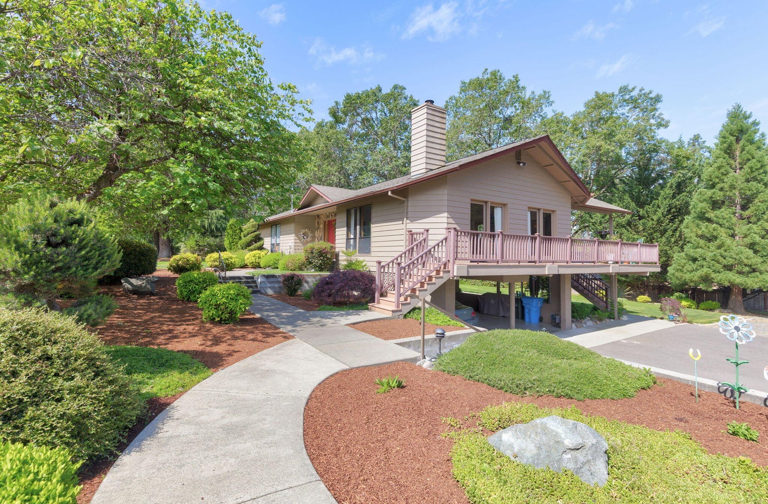 220183872, 462 Espey Rd, Grants Pass, OR 97527