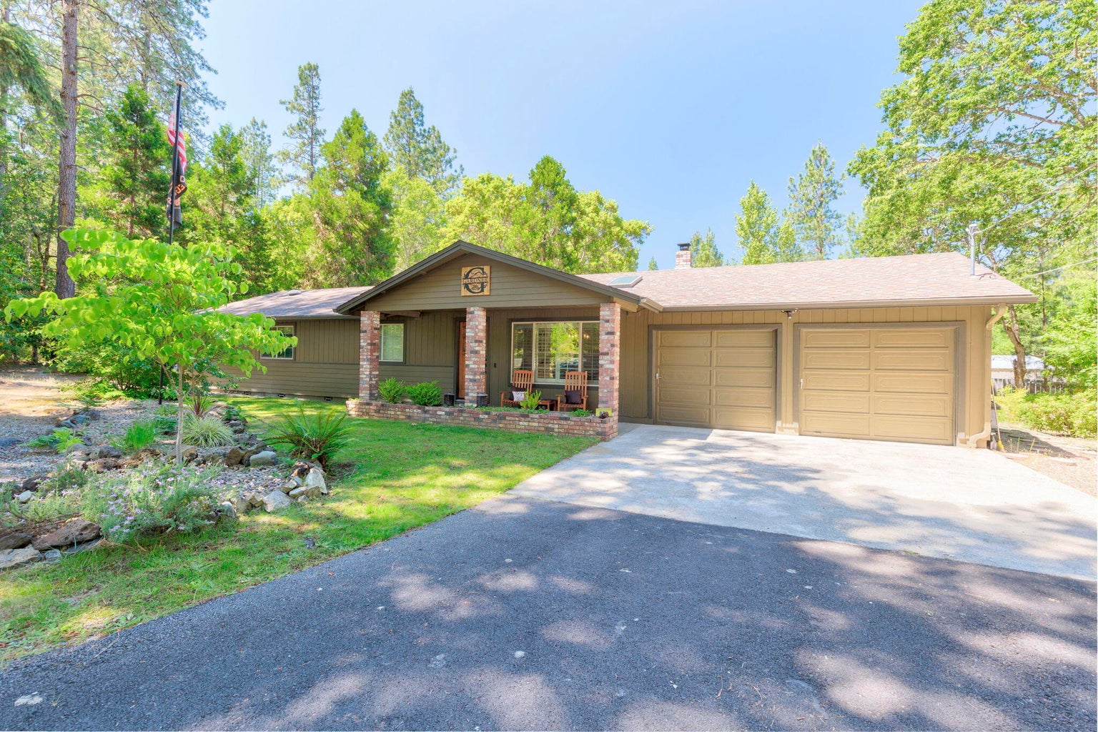 220186154, 850 Walker Rd, Grants Pass, OR 97527