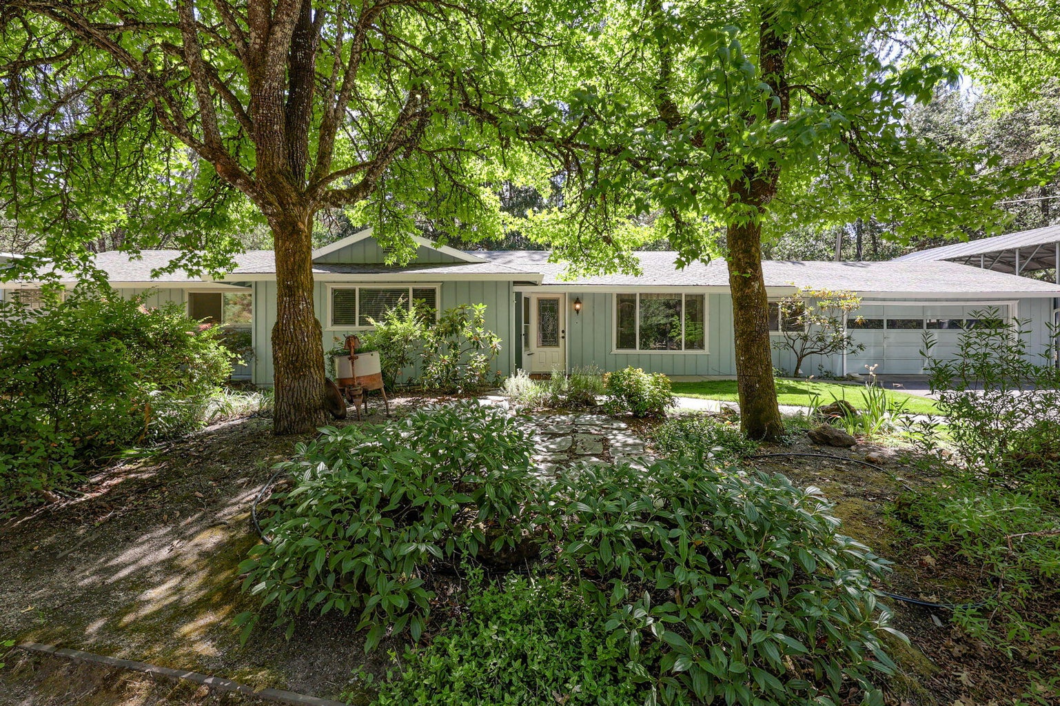 220188989, 291 Pyle Dr, Grants Pass, OR 97527