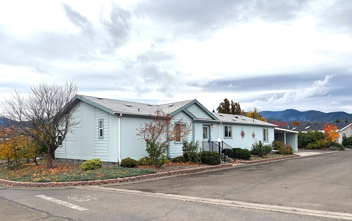 220193601, 4601 S Pacific Hwy #53, Phoenix, OR 97535