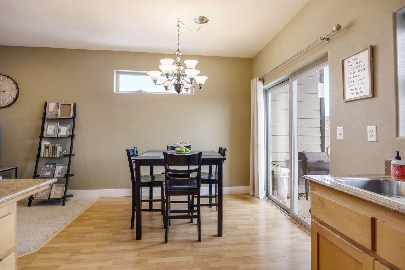 173_Logan_Ave_14
