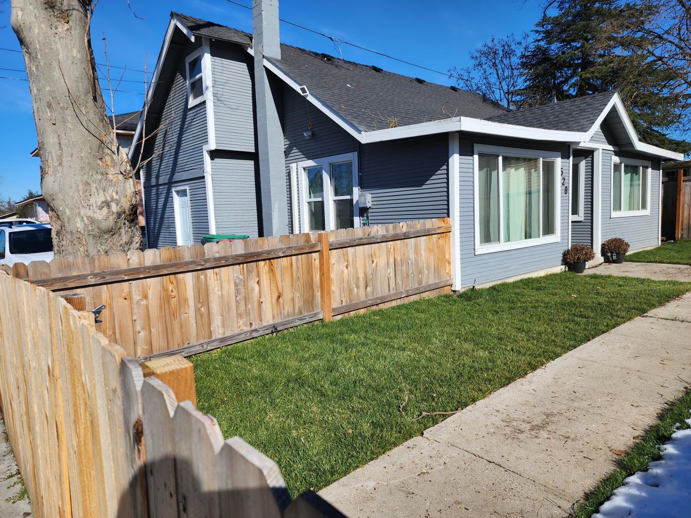 220196198, 520 W 2nd St, Medford, OR 97501