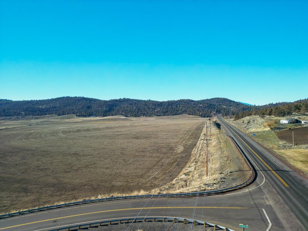 131Acs_Orindale_Hwy140_03