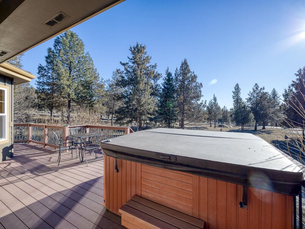 1140_Oregon_Ash_Cir_15