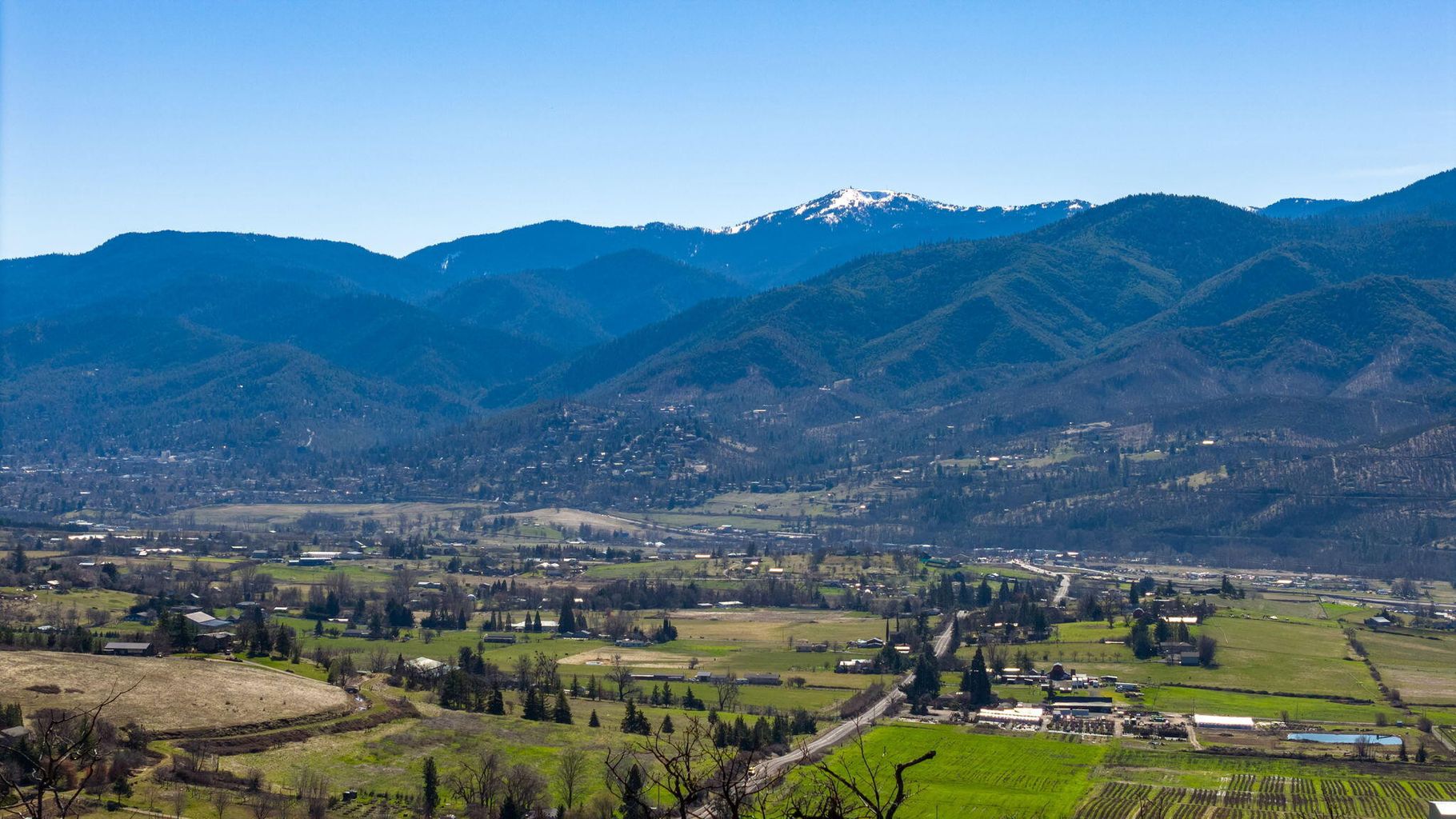 500_N_Valley_Rd_05