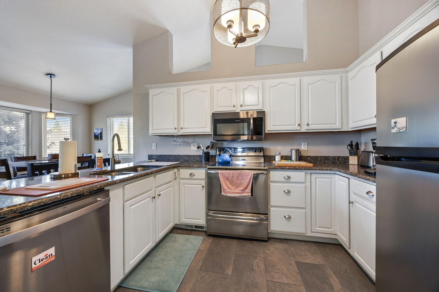 1224-N-Modoc-Avenue-35_04
