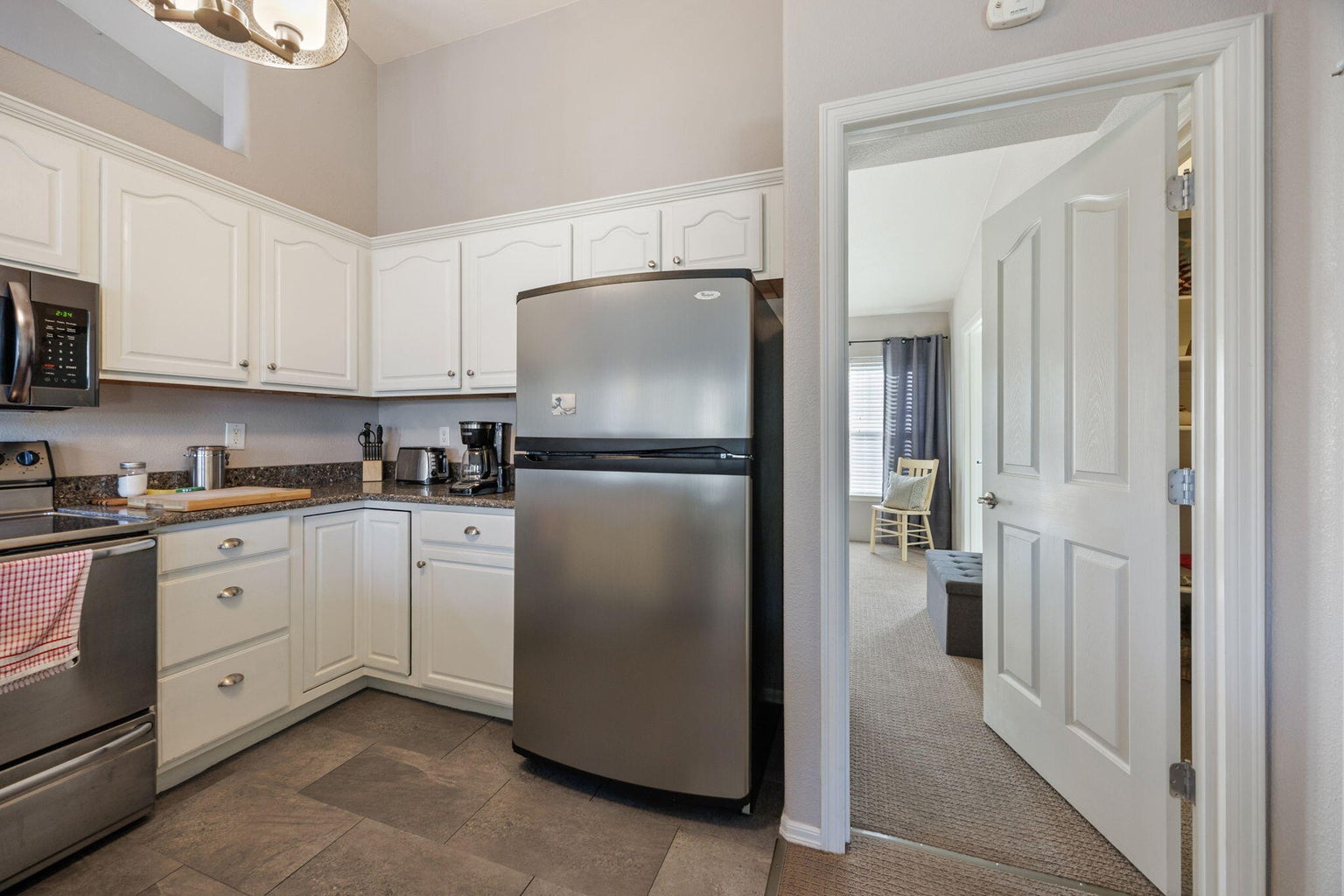 1224-N-Modoc-Avenue-35_06