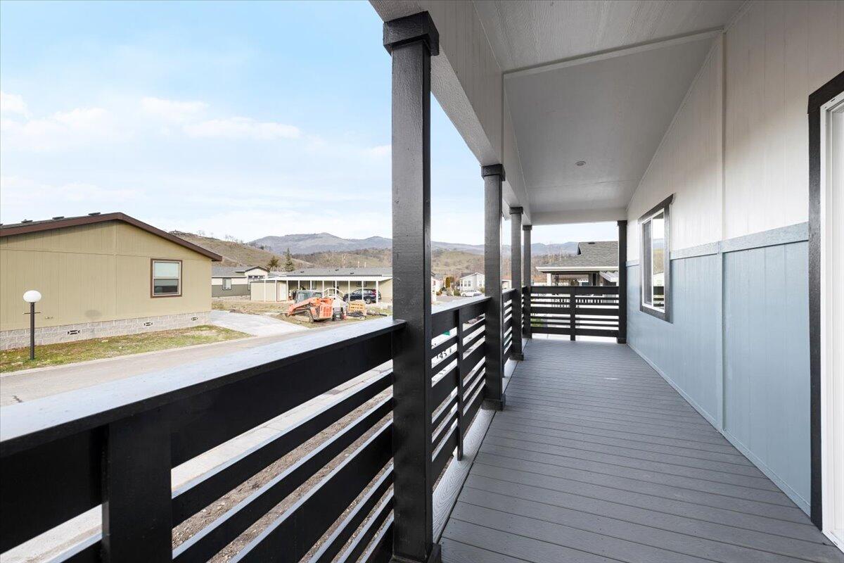4601 S Pacific Highway_37_20