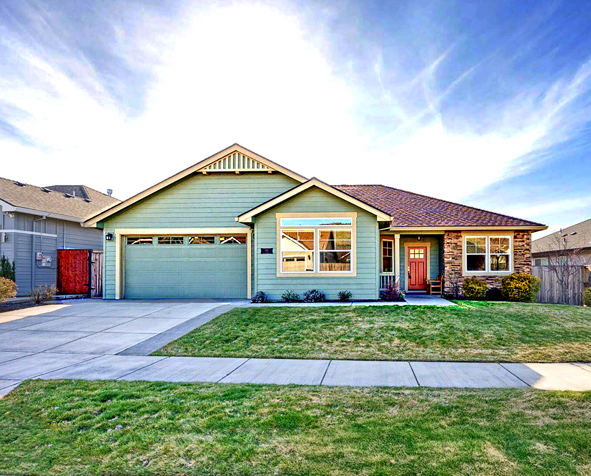 220196515, 950 Callaway Dr, Medford, OR 97504
