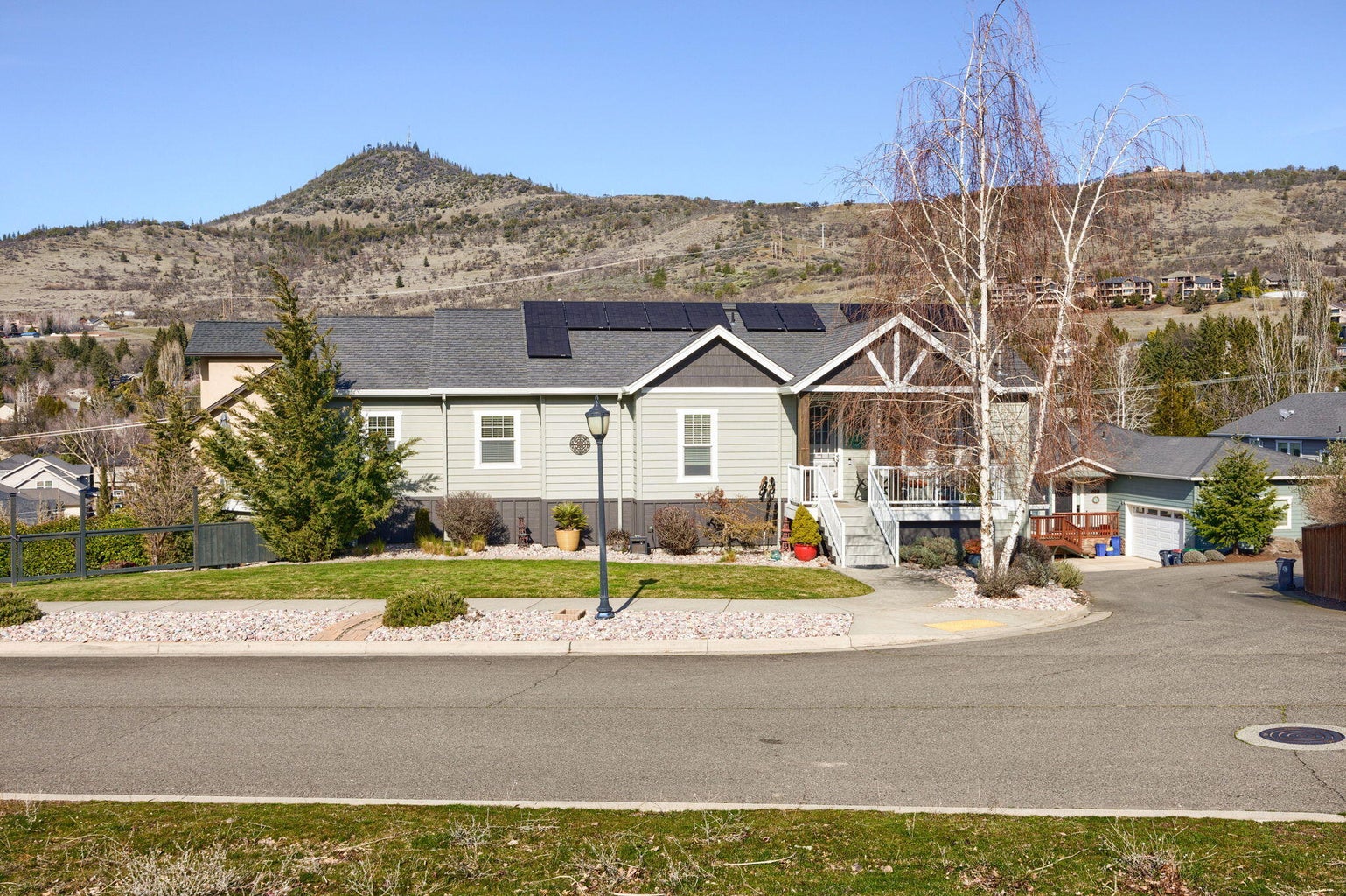 220196813, 4663 Hathaway Dr, Medford, OR 97504