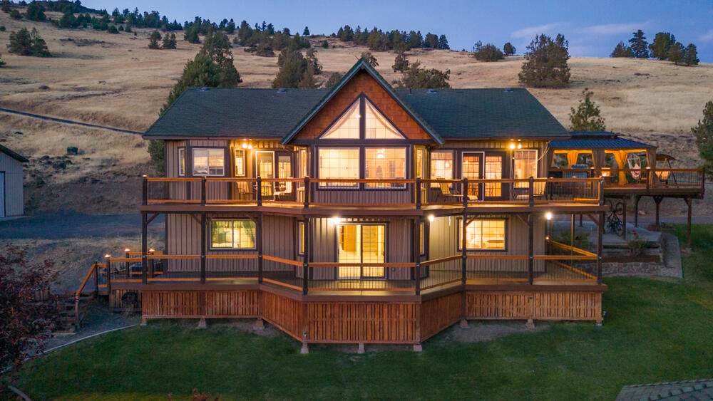 220190579, 3300 Plum Hill Rd, Klamath Falls, OR 97601