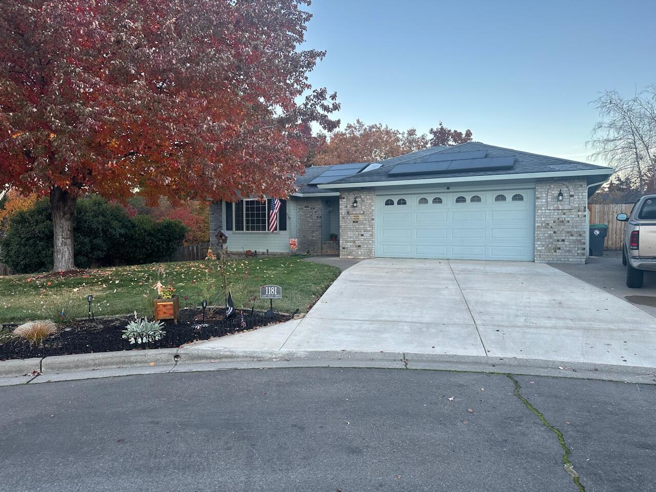 220192535, 1181 Easthills Ct, Medford, OR 97504