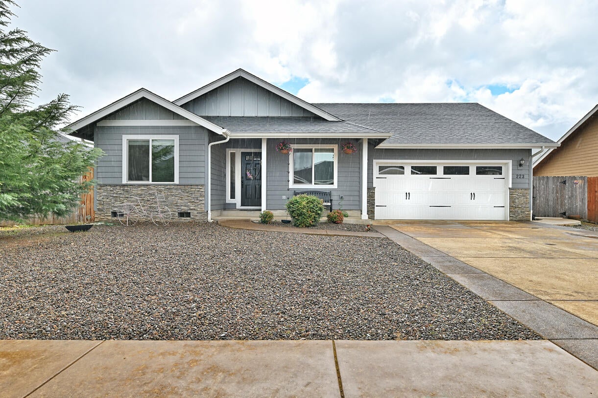 220198835, 223 Retirement Ln, Cave Junction, OR 97523
