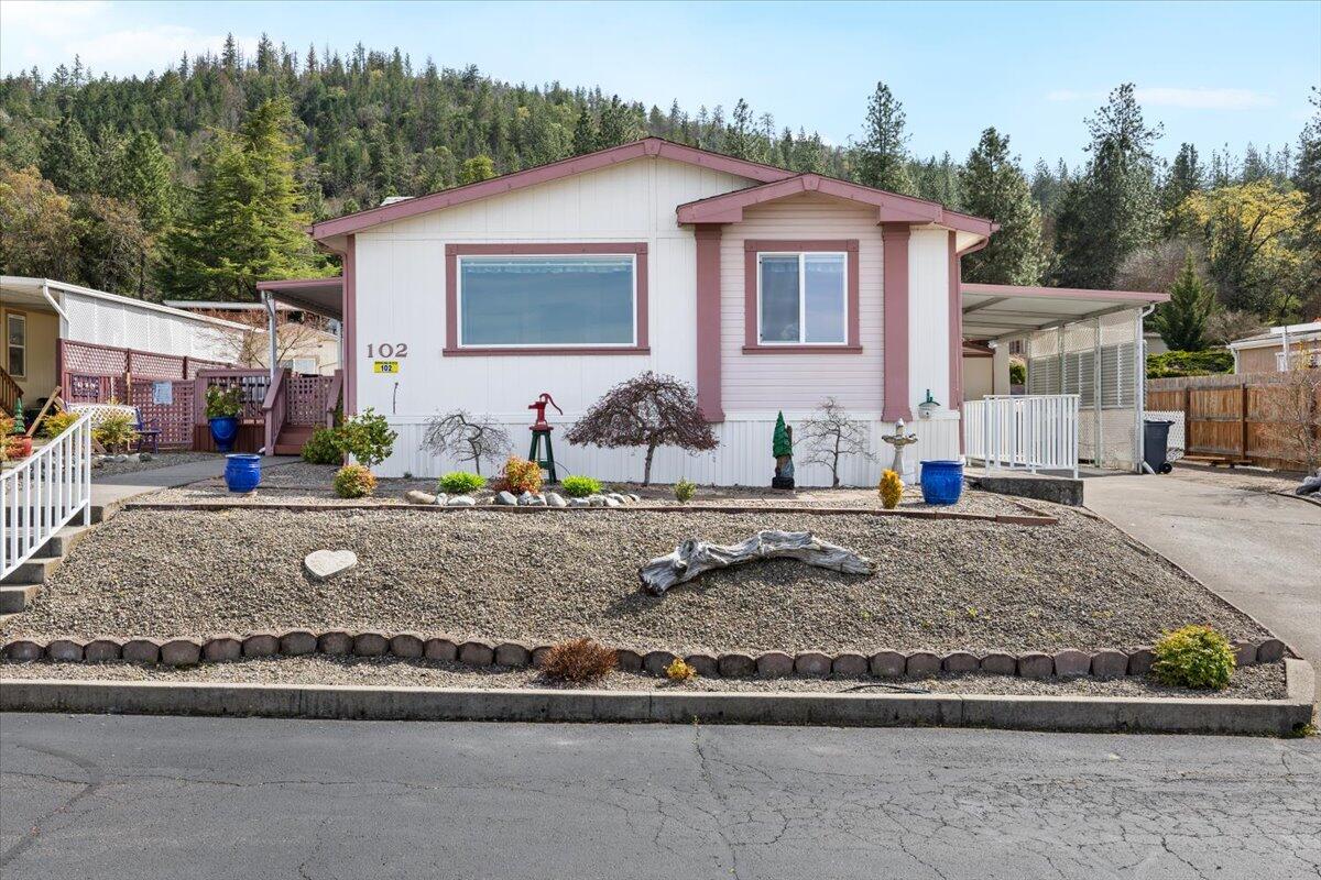 220199251, 3955 S Stage Rd #102, Medford, OR 97501