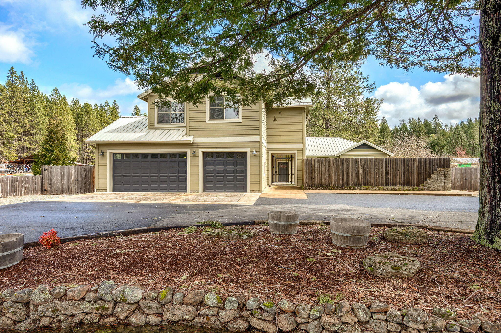 220198017, 23757 Redwood Hwy, Kerby, OR 97531