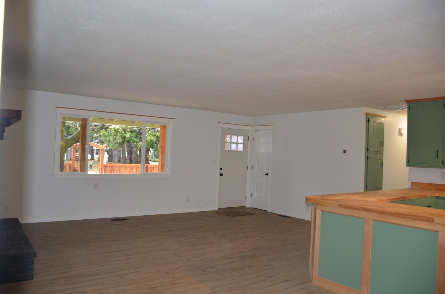 329_S_Kerby_Ave-09